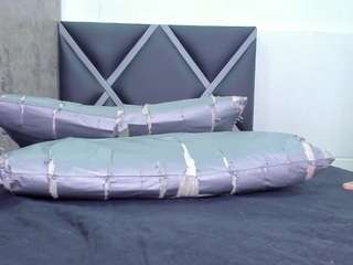 harmony-01's CamSoda show and profile