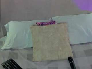 Live webcam model only-kattye on Soda Cams