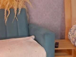 Live webcam model sarah-deluca on Soda Cams