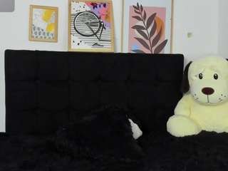 le modèle zafir-evans est en webcam porno dans un show sur le site camsoda, il possède les tags suivants: anal toys,average,black hair,brown eyes,drinking,facial piercings,gape,orgasm,tattoos,teen 18,young adult,hd