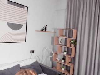 Live webcam model chanteclingan on Soda Cams