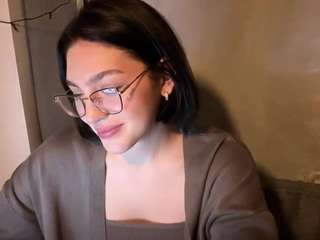 le modèle jaynugen est en webcam porno dans un show sur le site camsoda, il possède les tags suivants: amateur,solo show,no drinking,no smoking,orgasm,petite,pussy,shaved pussy,shower,small tits,smoking,spank,mature,spanking,squirt,striptease,tattoos,tease,teen 18,twerk