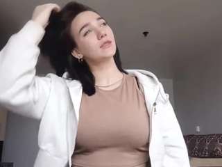 Live webcam model loretalouria on Soda Cams