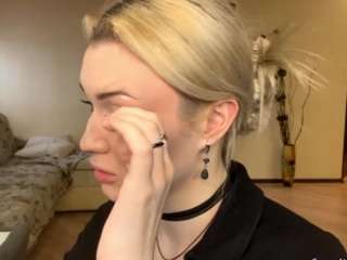 louvenianovellino live cam profile