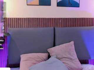 nicolleevanss's CamSoda show and profile