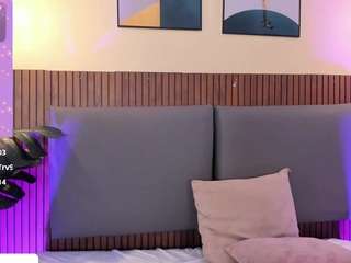 nicolleevanss Live Webcam on CamSoda