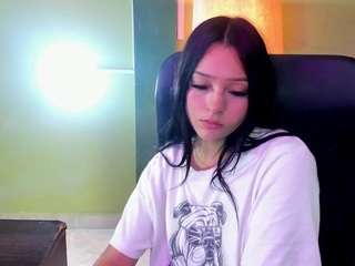 Live webcam model tifanny-rs on Soda Cams