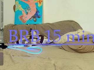 delay-lalea live webcam show