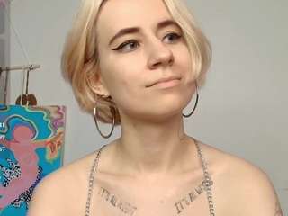 delay-lalea live profile