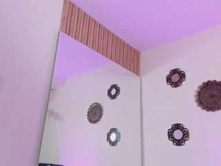 le modèle esmeraldacarrascal est en webcam porno dans un show sur le site camsoda, il possède les tags suivants: athletic,no smoking,tiny tits,teen 18,spanking,shaved pussy,sexy,blowjob,public,role play,no drinking,natural,naked,erotic dance,dildo or vibrator,deepthroat,cum on pussy,brown eyes,big ass,brown hair