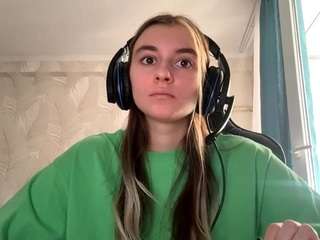 kelsienoggle Live Webcam on CamSoda