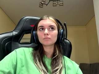 kelsienoggle webcam