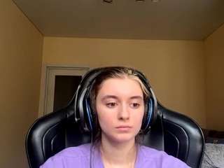 kelsienoggle live cam profile