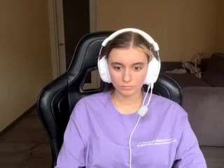 kelsienoggle