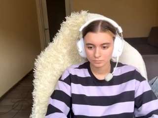 kelsienoggle