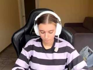 kelsienoggle