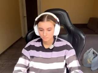 kelsienoggle