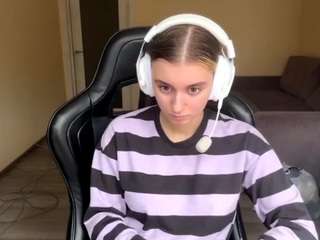 kelsienoggle