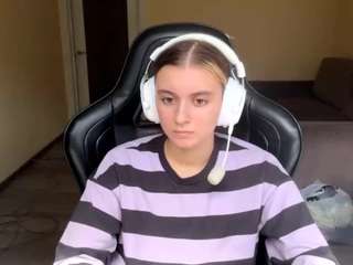 kelsienoggle