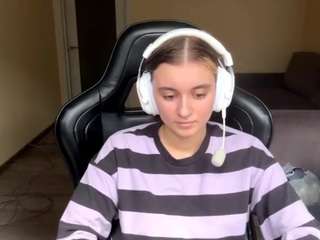 kelsienoggle