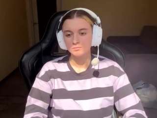 KelsieNoggle