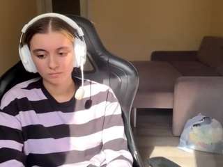 kelsienoggle