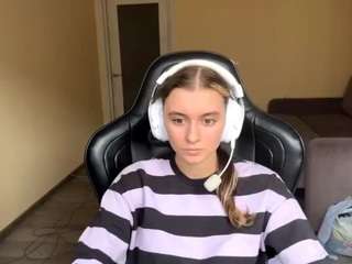 kelsienoggle
