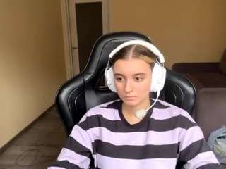 kelsienoggle