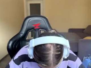 kelsienoggle