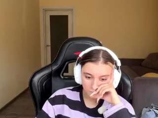 kelsienoggle