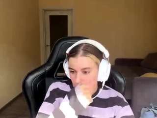 kelsienoggle