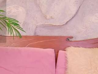 👄 CALL ME LOANA 👄