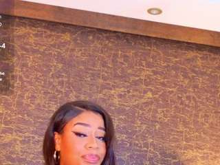 👄 CALL ME LOANA 👄