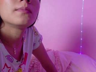 cinnamonmia68 webcam