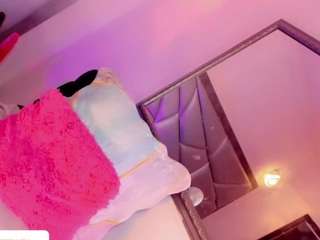Este modelo está ao vivo agora. fiery-sexyangel