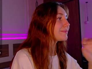 lunaxbaddie's CamSoda show and profile