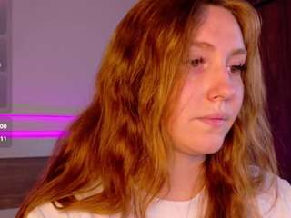 This model is live right now. lunaxbaddie