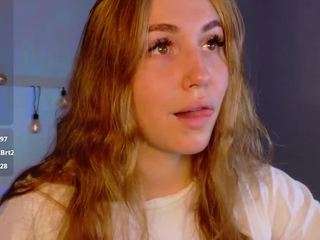 lunaxbaddie live webcam show