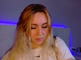 lunaxbaddie's live room