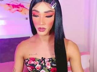 sexylittledoll01 webcam
