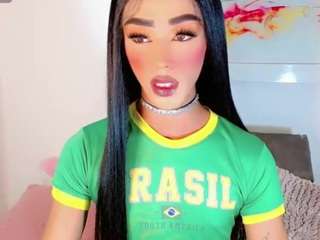 sexylittledoll01 webcam