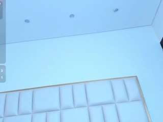 abigail-johnson live cam profile