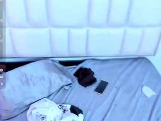 abigail-johnson webcam