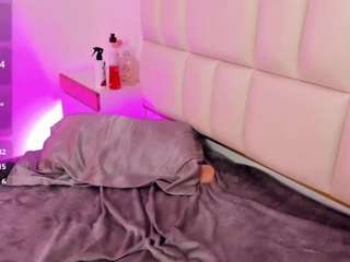 abigail-johnson webcam