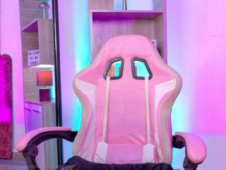 jeanne-holland's CamSoda show and profile