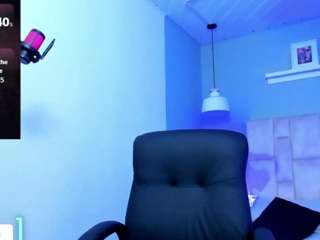 lucy-wiilliams webcam