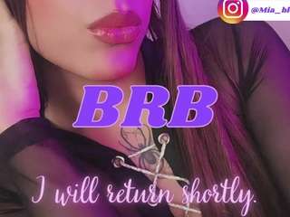 mia-blosoom live cam profile