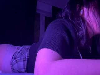 rossiejablonowski's CamSoda show and profile