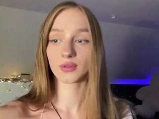 Annie live webcam show