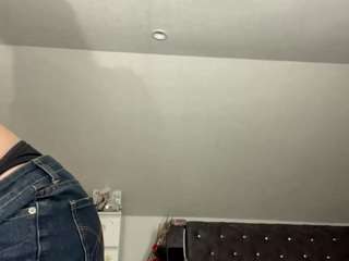 Annie live cam preview